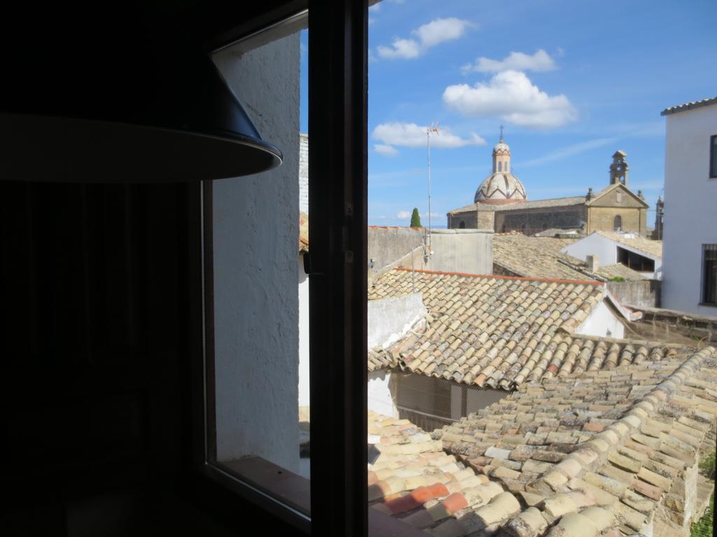 Apartamentos Turisticos El Losal Ubeda  Exterior photo