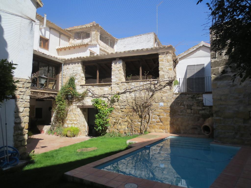 Apartamentos Turisticos El Losal Ubeda  Exterior photo
